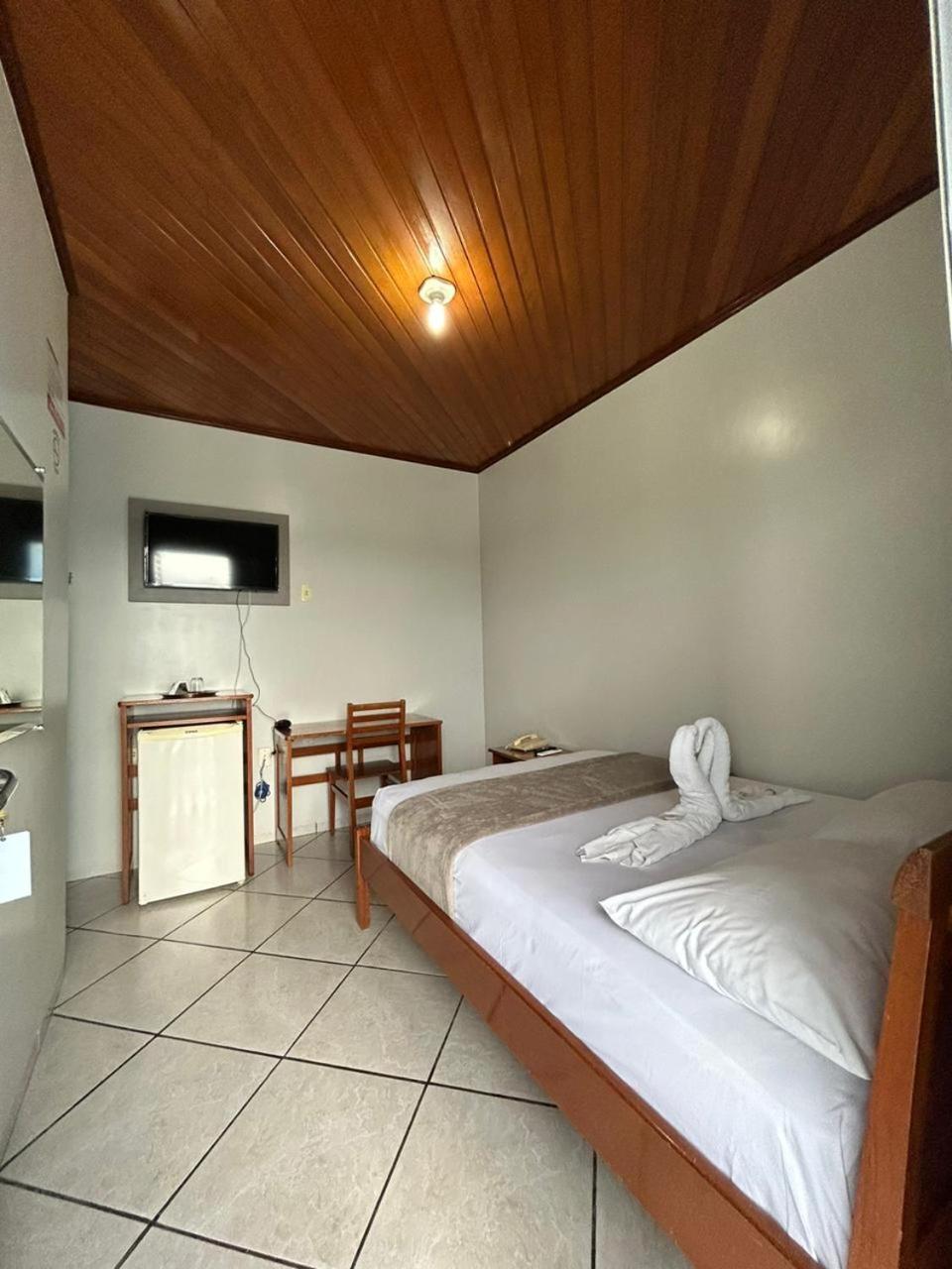 Swamy Hotel Cruzeiro do Sul  Phòng bức ảnh