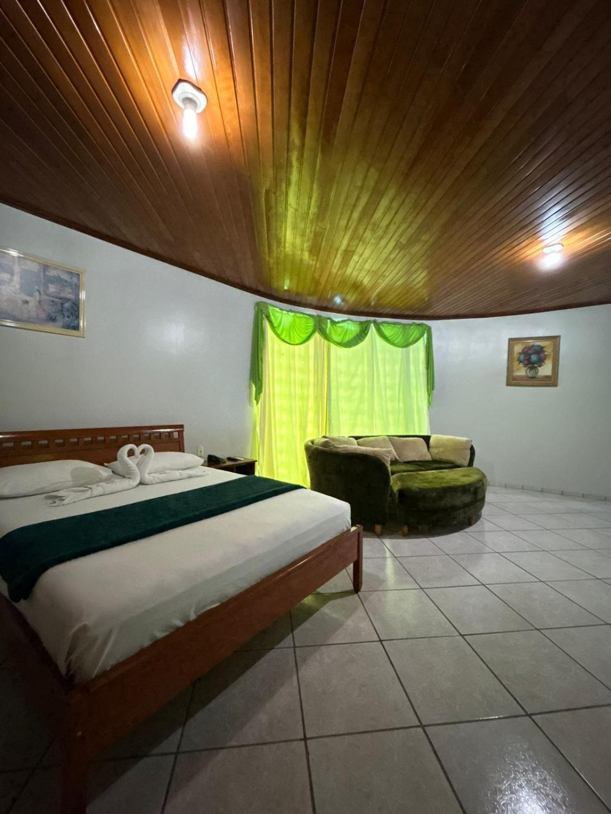 Swamy Hotel Cruzeiro do Sul  Phòng bức ảnh